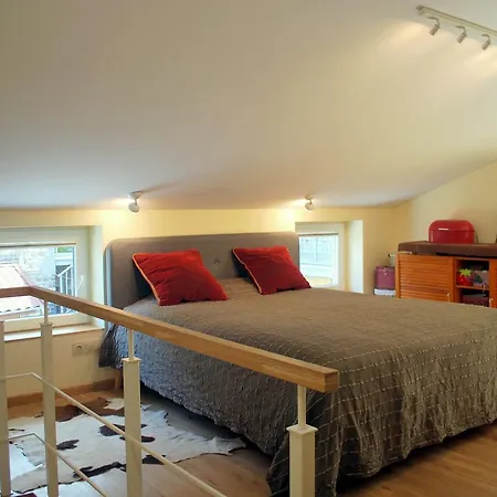 Near Fireplace Apartment *